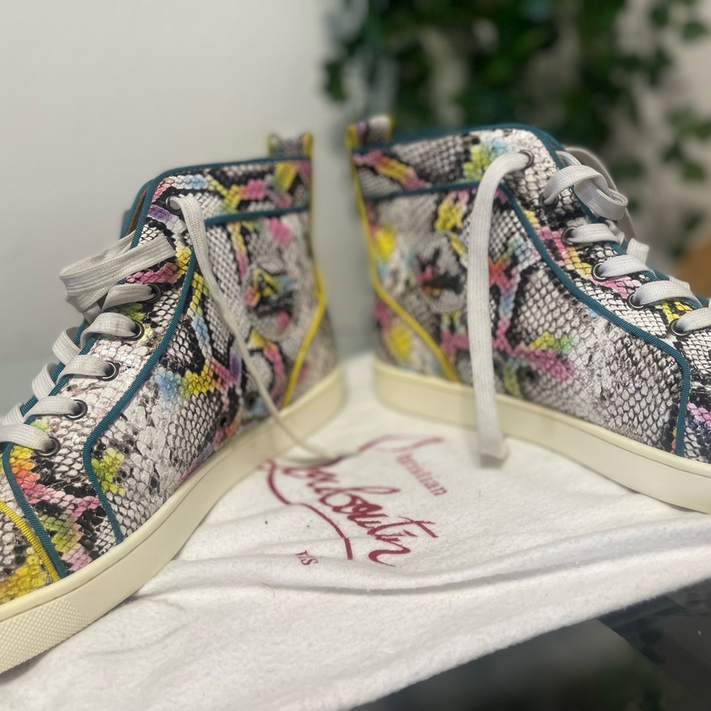 Men Louis Vuitton Snakeskin Hightop Sneakers - Picture 8 of 13